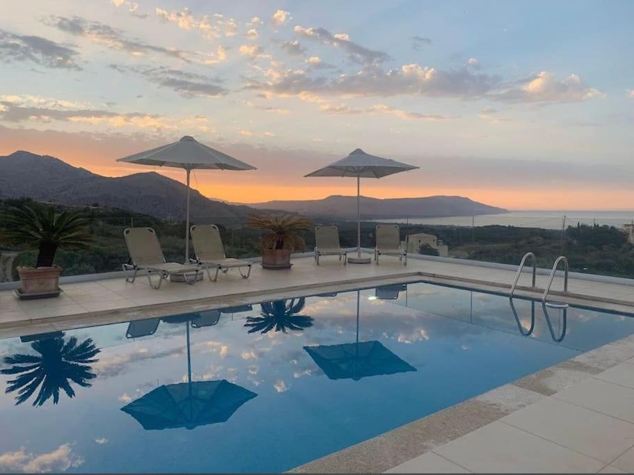 Villa Vuna - Private Pool -Sea View Ханя Екстериор снимка